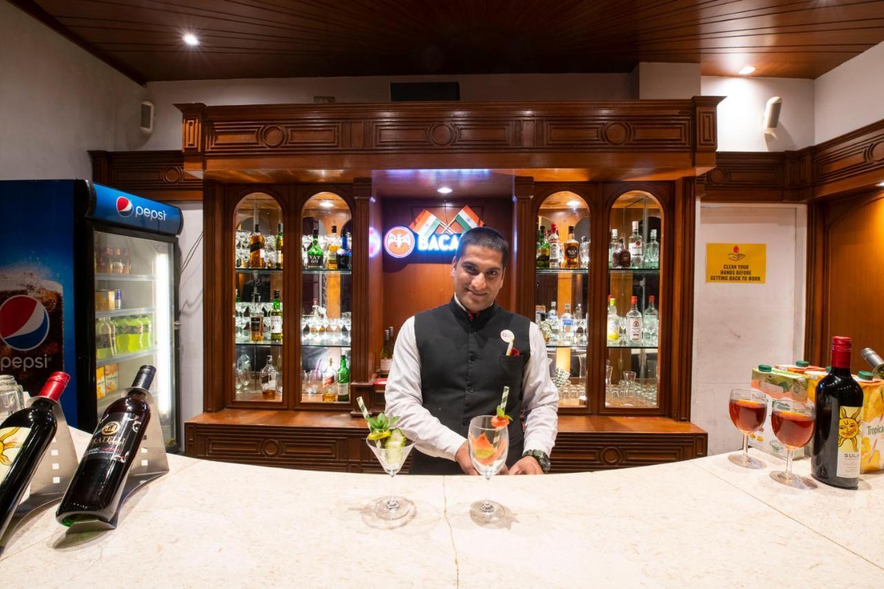 Mastiff Grand Manali Resort Buitenkant foto